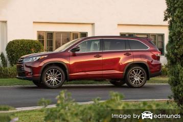Insurance rates Toyota Highlander in Chicago